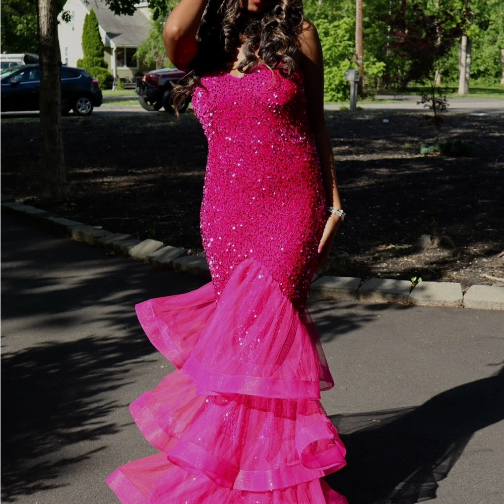 Elegant Pink Sequin Evening Gown